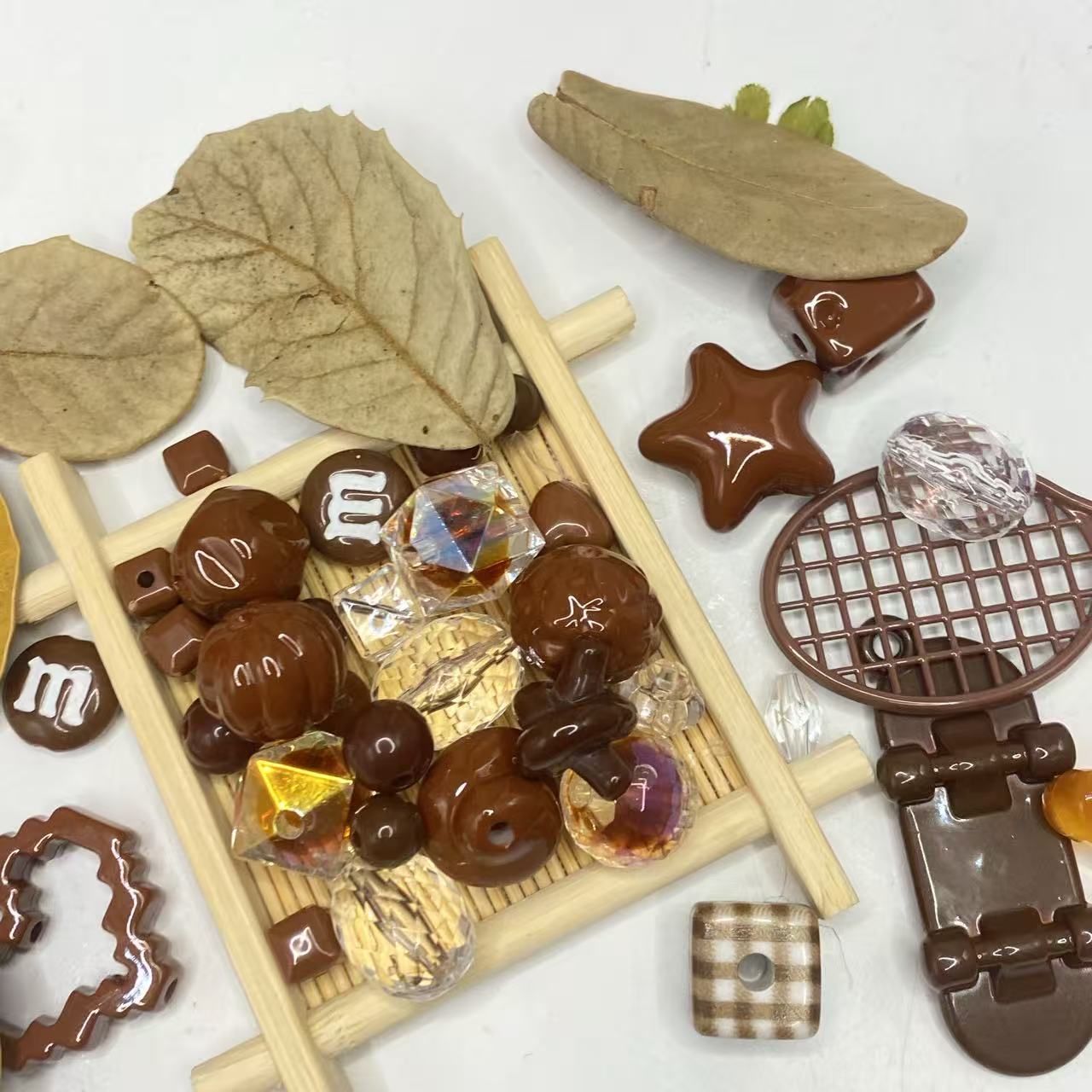 ✨✨アクリルビーズの福袋((パール、手紙入り))✨✨