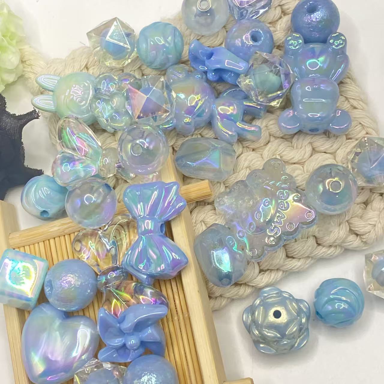 ✨✨アクリルビーズの福袋((パール、手紙入り))✨✨