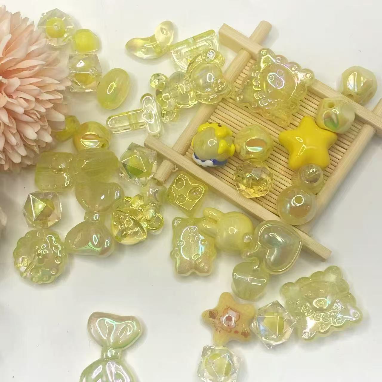 ✨✨アクリルビーズの福袋((パール、手紙入り))✨✨